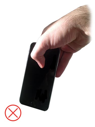 Non impugnare il tuo iPhone con due dita